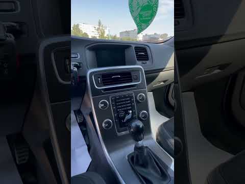 фото volvo v60 i рестайлинг 0