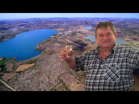 Këngë për Pëllumb Capen, nga familja.