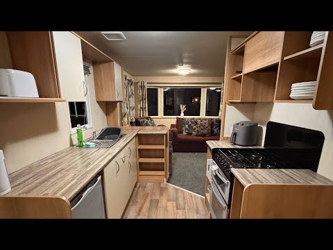 2 Bed Caravan - Sleeps 6 - Pet Friendly, Parking, Abergele | Travel With Kiara