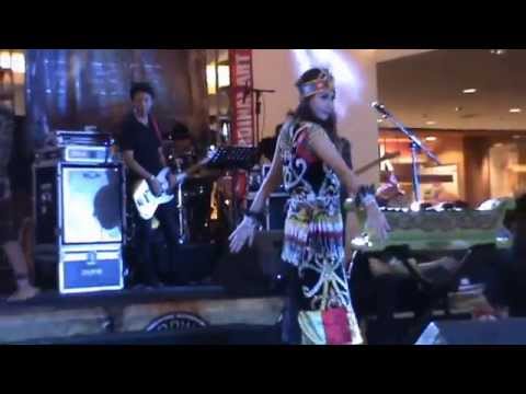 The Plugz - Electrify Me