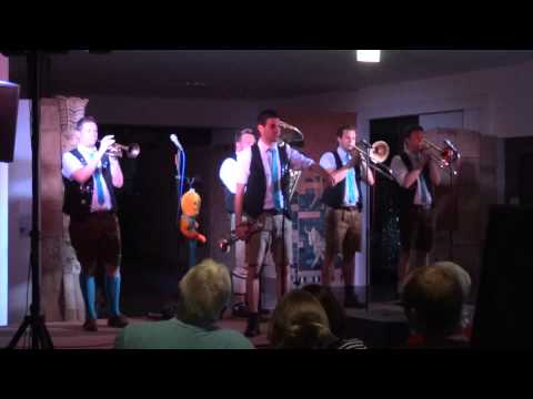 Die Bayerischen Löwen in Frauenau - Ratzngift In Da Schwammerlbria