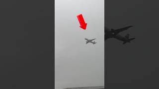 Download lagu Pesawat Terbang nya Besar Banget #vlogmini #elzoanvaya #videoshort mp3