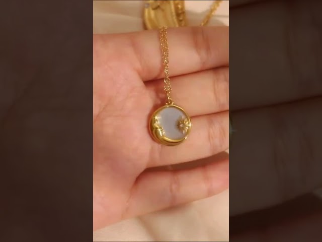 Vídeo relacionado con HJYZY 3 piezas de collar de El Señor de la R. grabado de acero inoxidable chapado en oro, collar Arvven nstar