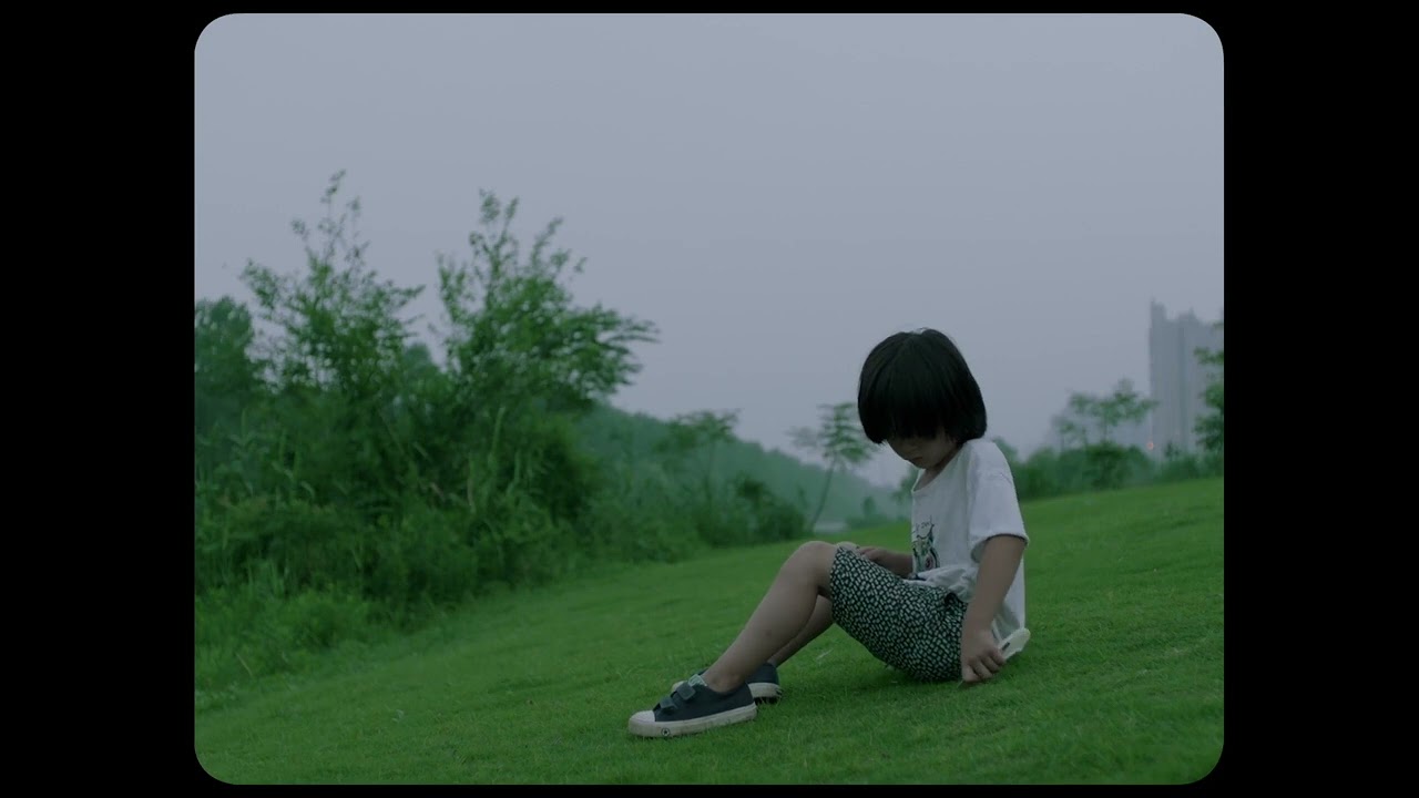 Distant Thunder - TRAILER