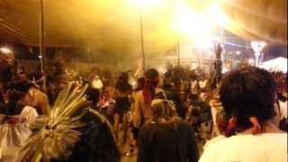 preview picture of video 'Celebración del dia de muertos en San Andres Mixquic, Mexico'