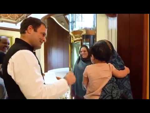 Mr.Rahul Gandhi at Mr.M.A.Yusuf Ali’s home  in Abu Dhabi.