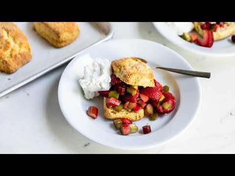 download lagu mp3 mp4 Healthy Strawberry Rhubarb Bread, download lagu Healthy Strawberry Rhubarb Bread gratis, unduh video klip Healthy Strawberry Rhubarb Bread