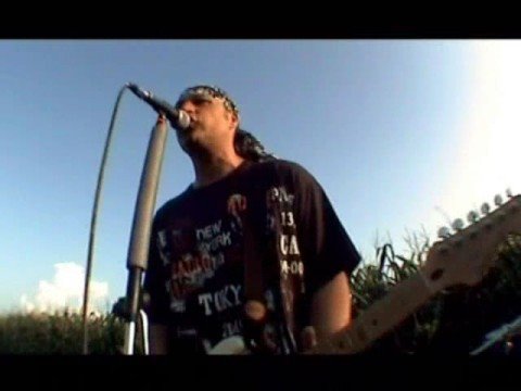 Aljas Kúszóbab - Vidéki zene, vidéki srácoktól