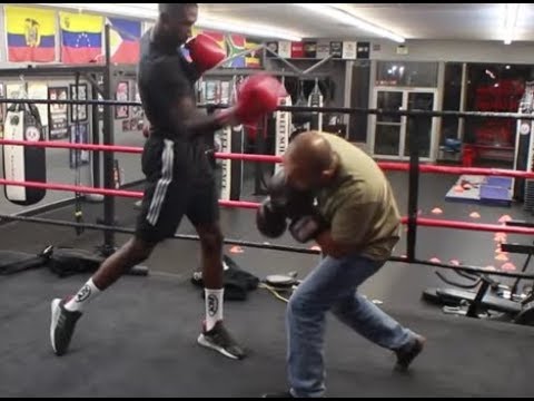 Donta Hill, 6'6" Boxer - Tips on using your reach and height