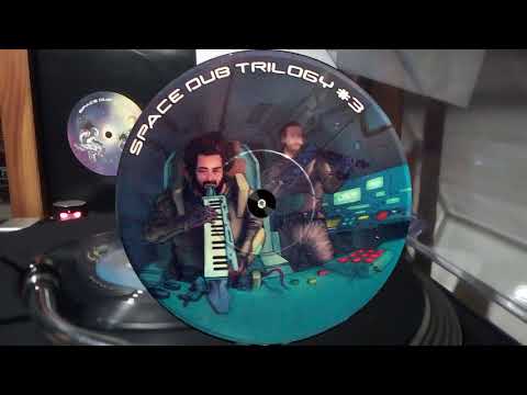 Michael Exodus meets Ras Divarius – Cosmica / Opera Cosmica – Side A & B