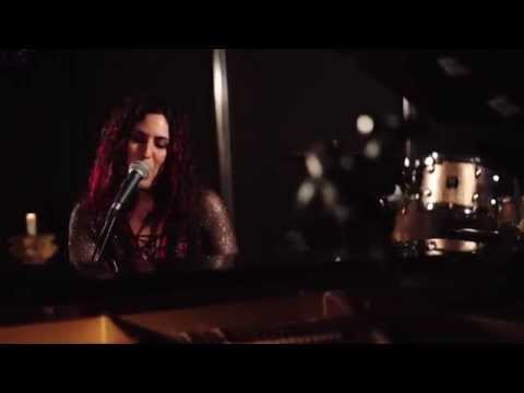 Moran Magal - Poison - Alice Cooper Cover  ( Piano & Vocals )