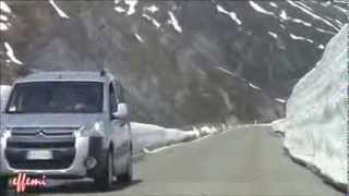 preview picture of video 'Piccolo San Bernardo giugno 2013 valle d'Aosta avi mwm'