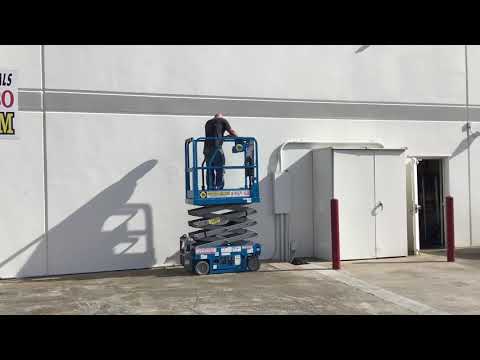 STOCK # 24809 GENIE GS-1330M ELECTRIC SCISSORLIFT