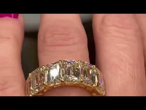 Emerald Cut Lab Grown Diamond Diamond Wedding Band//Faint Yellow Wedding Band...