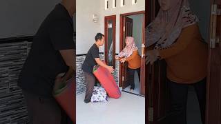 Download lagu Bedanya suami dan istri ketika marah #komedi mp3