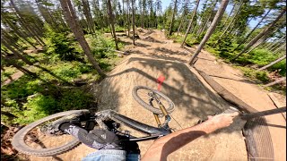 Download lagu Huge Mountain Bike Jumps in Washington! - Axell Hodges mp3