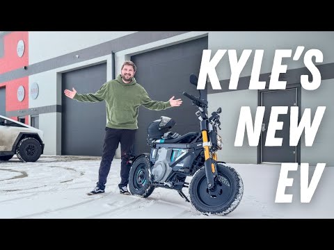 Thumbnail for My Electric BMW CE 02 Delivery Day! The Most Fun & Efficient Daily Rider by BMW CE 02