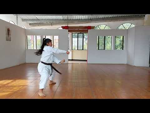 Ángela Daniela Cardona Gomez categoría 16 17 años Femenino  ronda 2 kata Heiku 720p 30fps H264 128kb