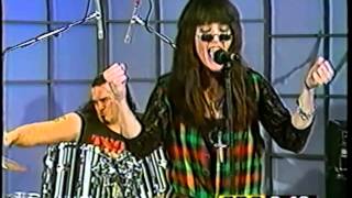 Dawn LaRue and Surrendur Dorothi FOX 32 in Concert video