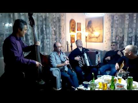 Nislijski sviraci-SOMELIJERSKA PESMA-Ð.ČAVIĆ