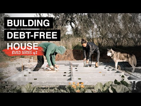 #3 COUPLE BUILDS DIY HOUSE [Floor Platform in 20 min]