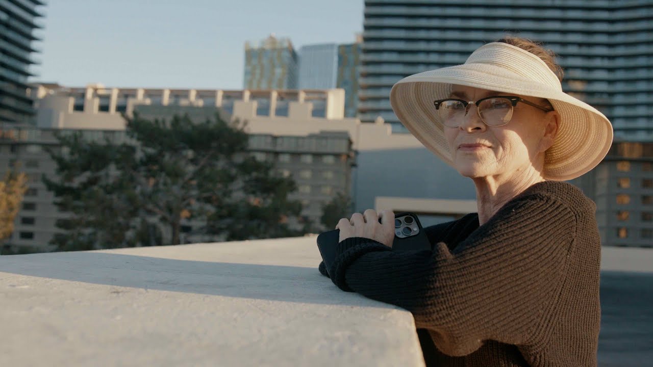 Miniature de la vidéo Official Trailer du film Stop the Insanity: Finding Susan Powter