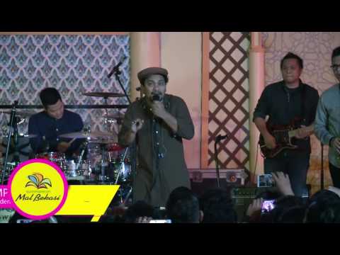 Tompi Live Performance at #BlissfulRamadhan 