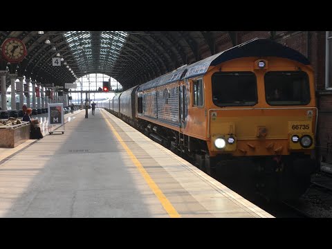 66735 ‘Peterborough United’ passes Darlington - 4N80 Doncaster Down Decoy to North Blyth