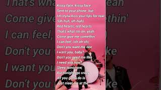 Download lagu APT.- Rosè and Bruno Mars Lyrics #rosè #brunomars #lyricszone #fypシ゚ #apt #trendingmusic #songlyrics mp3
