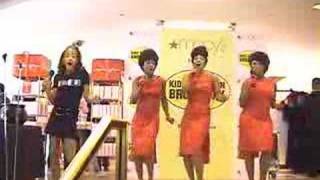 HAIRSPRAY &quot;Welcome to the 60s&quot; sung by Little Inez