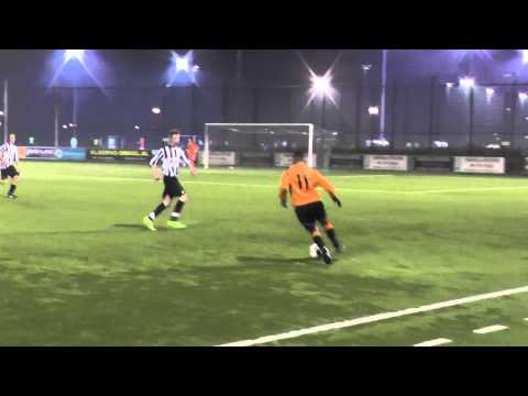 4 mrt 2014 VV De Meern B1 - Hercules B1 vr 10-2 Doelpunt Redouane, assist Soufiane (8-2)