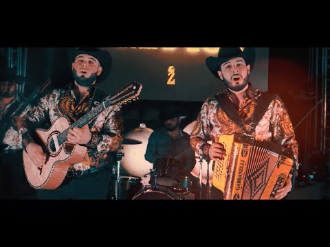 Chuy Y Miguel Vega - Arturo de Culiacan (Naci Vega En Vivo)