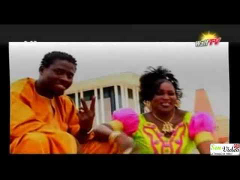 Abraham Pipo Diop et Ngone Ndiaye Ngueweul dans Couple Bi