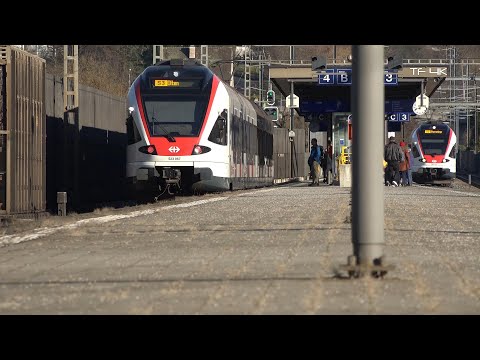 S-Bahn Basel - S3 nach Olten und S3 nach Porrentruy in Gelterkinden