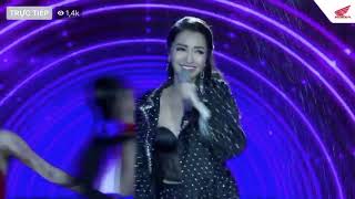 Bích Phương live @ Show Honda Đà Nẵng 181214