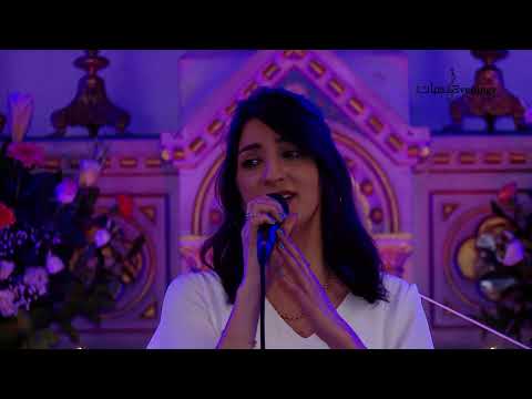 رنا برانسي - اليك الورد يا مريم