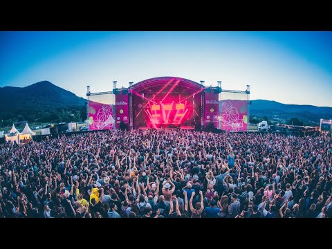 W&W x AXMO x STVW - Music In The Air (Rave Culture Live 003)