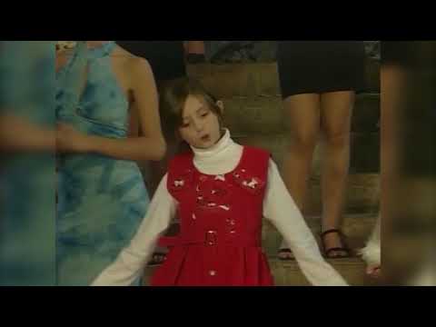 Sara Maloku & Doruntina Hyseni & Egzona Hoxha SY E ZEMER TEK (Official Video)