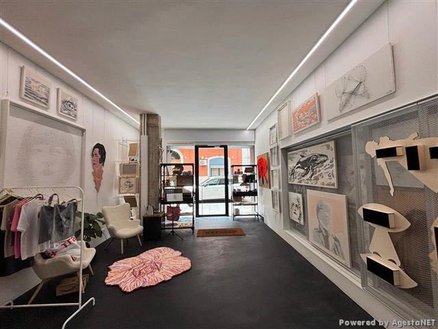 Negozio in AFFITTO MURAT BARI