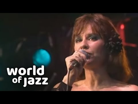 Astrud Gilberto and her Quartet at the North Sea Jazz Festival • 11-07-1987 • World of Jazz