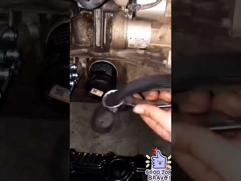 Pratik yağ filtresi sökme tekniği.