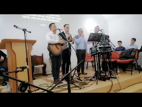 Suntem doar o rasuflare - grupul de frati din Baia Mare , la biserica din Romita - Sālaj .