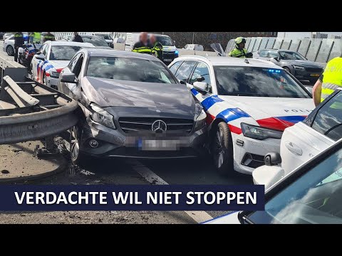 Politie Eenheid Landelijke Expertise en Operaties and Politievlogger Jan-Willem