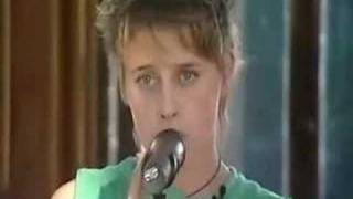 Alex Parks - Here Comes The Rain Again(R)