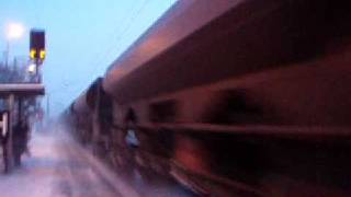 preview picture of video '2009.01.07 ドイツ鉄道(DB)Sachsenhausen（Nordb)駅貨物列車通過'