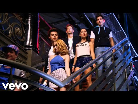 Violetta - Es Mi Pasión (From: "Crecimos juntos"/ Oficial Video)