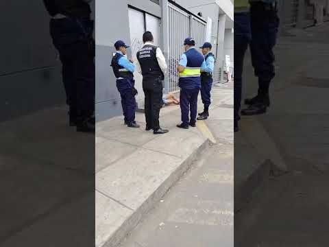 🔴 REPORTAN A MENOR DURMIENDO EN LA VÍA PUBLICA‼️