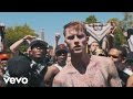 Videoklip Machine Gun Kelly - Young Man (ft. Chief Keef) s textom piesne