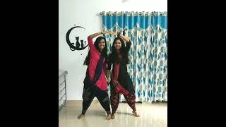 Twist kamariya dance💃👭 #sisterschoreography #nanchan #BareilykiBarfi #kritiSanon #AyushmmanKhurana