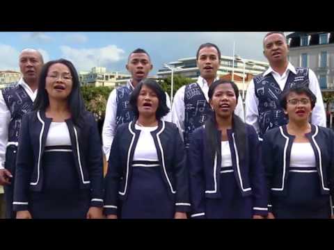 'LAY TRANO TSY NATAO TANANA (AMAF)